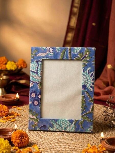 Block-printed photo frame